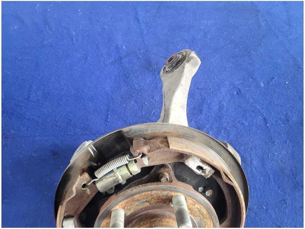 2015 - 2020 Ford Mustang Shelby GT350 Passenger Rear Knuckle Stub Hub 2881 - The Parts Farm