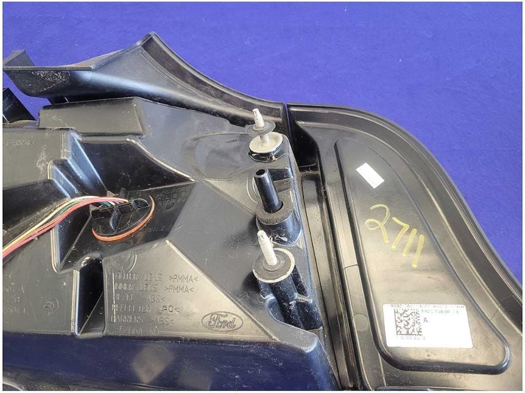 2015 - 2020 Ford Mustang Shelby GT350 Passenger Rear Taillight Lamp Light 2711 - The Parts Farm