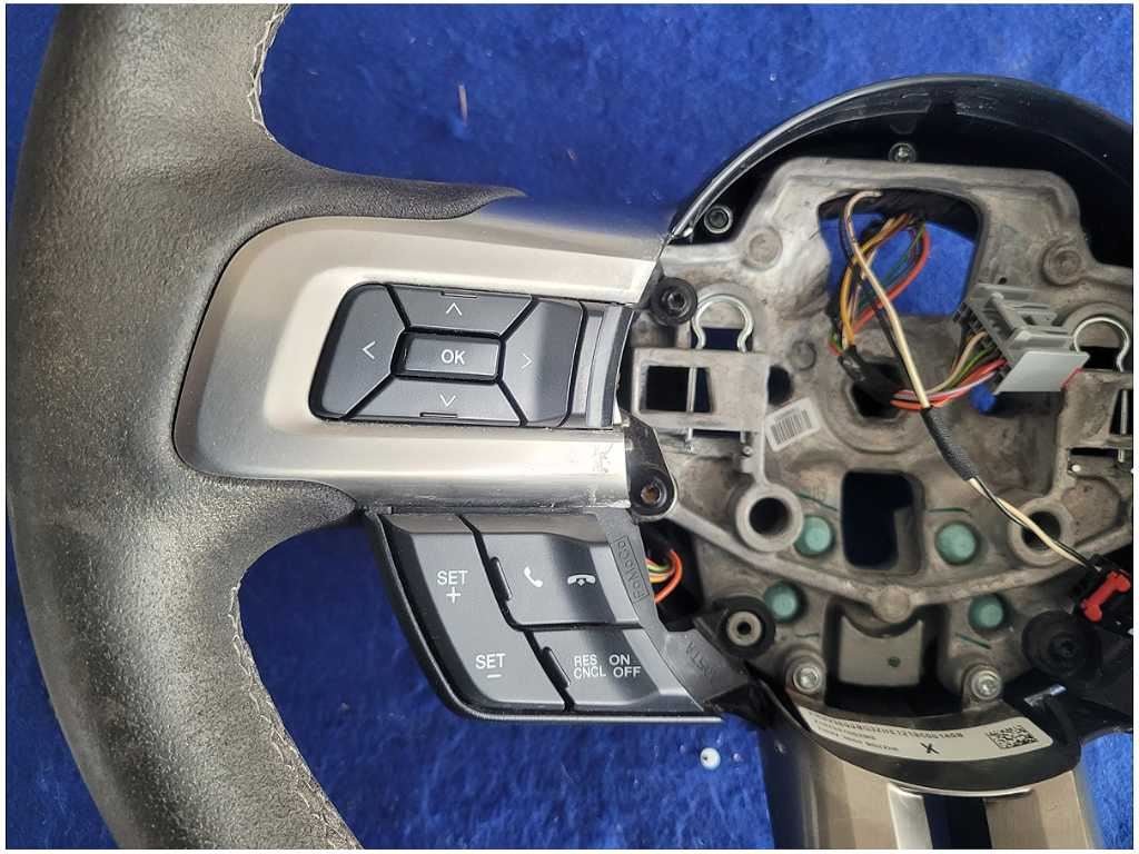 2015 - 2020 Ford Mustang Shelby GT350 Steering Wheel Manual Trans *Read 2881 - The Parts Farm