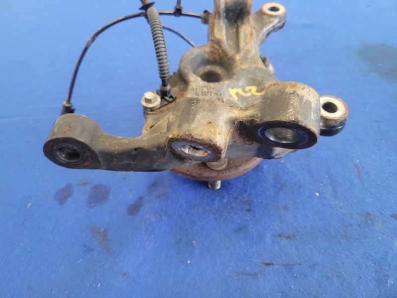2015 - 2021 Ford Mustang GT S550 Passenger Front Knuckle Spindle Hub 2498 - The Parts Farm