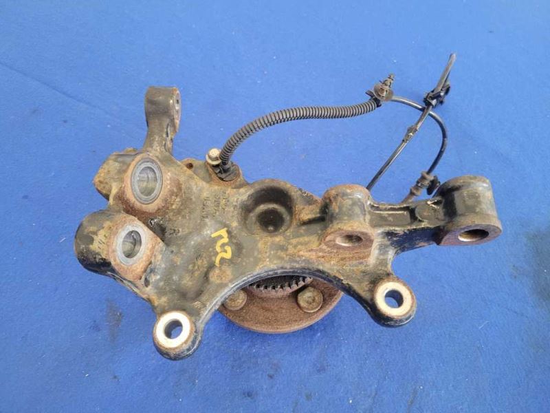 2015 - 2021 Ford Mustang GT S550 Passenger Front Knuckle Spindle Hub 2498 - The Parts Farm