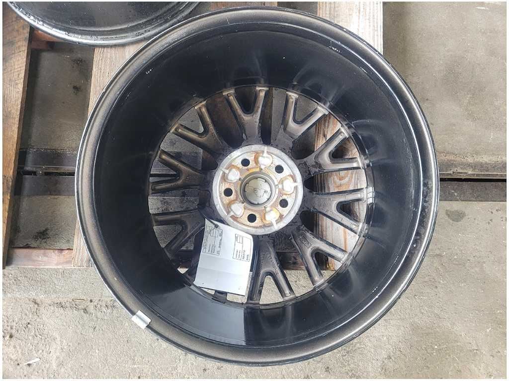 2015 - 2023 Ford Mustang GT Performance Pack PP Wheel 19x9.5 Spoke Rim *Scuffs* - The Parts Farm