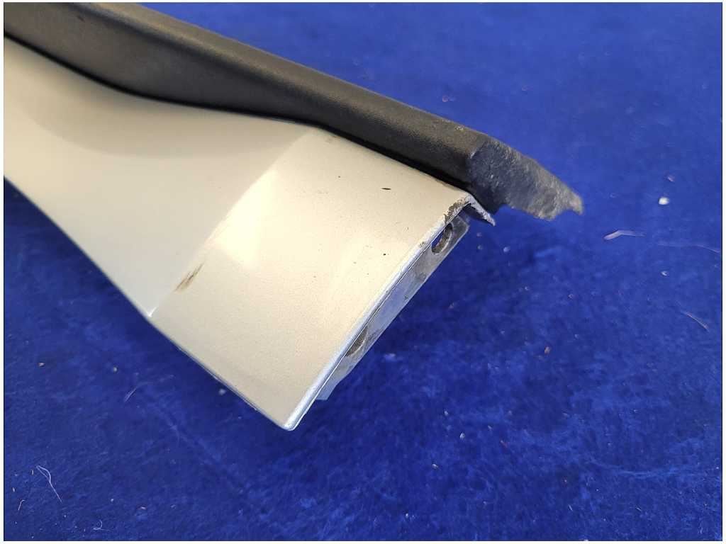 2015-2023 Ford Mustang GT S550 Driver Lower Rocker Panel Molding Paint UX 2903 - The Parts Farm