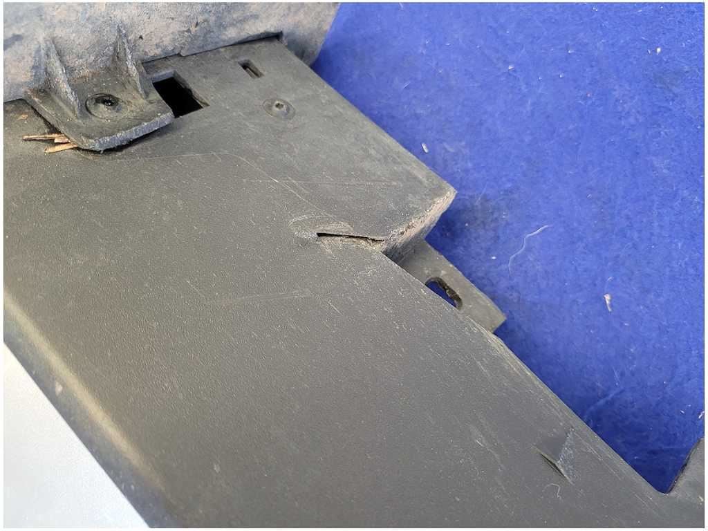 2015-2023 Ford Mustang GT S550 Driver Lower Rocker Panel Molding Paint UX 2903 - The Parts Farm