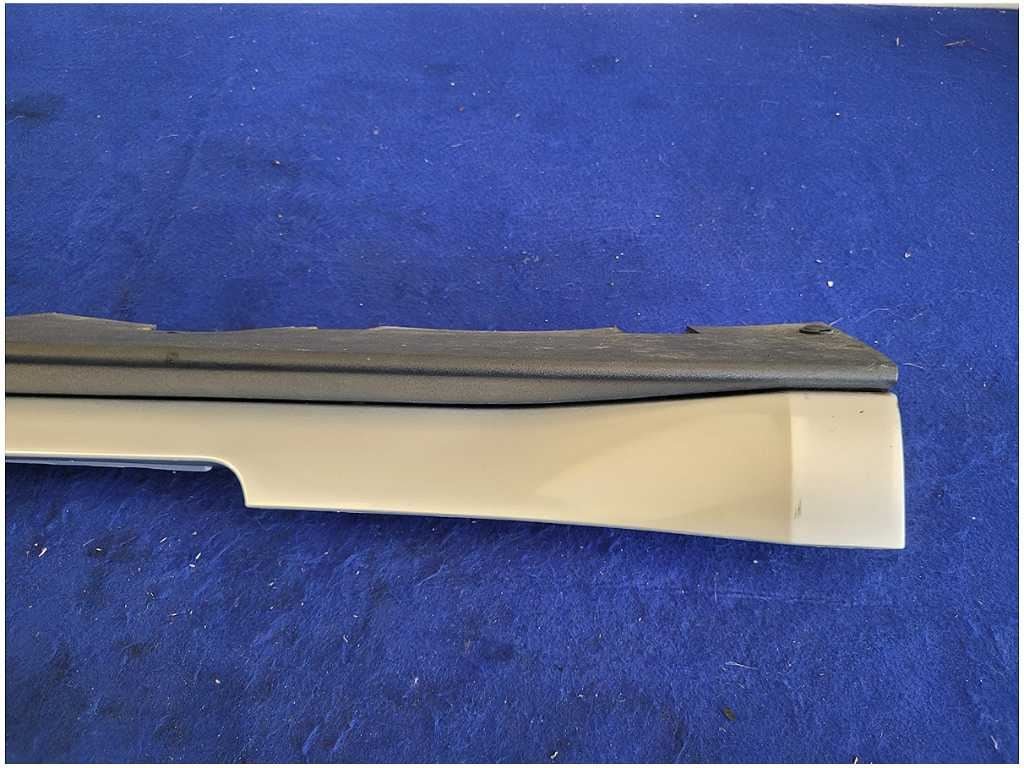 2015-2023 Ford Mustang GT S550 Driver Lower Rocker Panel Molding Paint UX 2903 - The Parts Farm