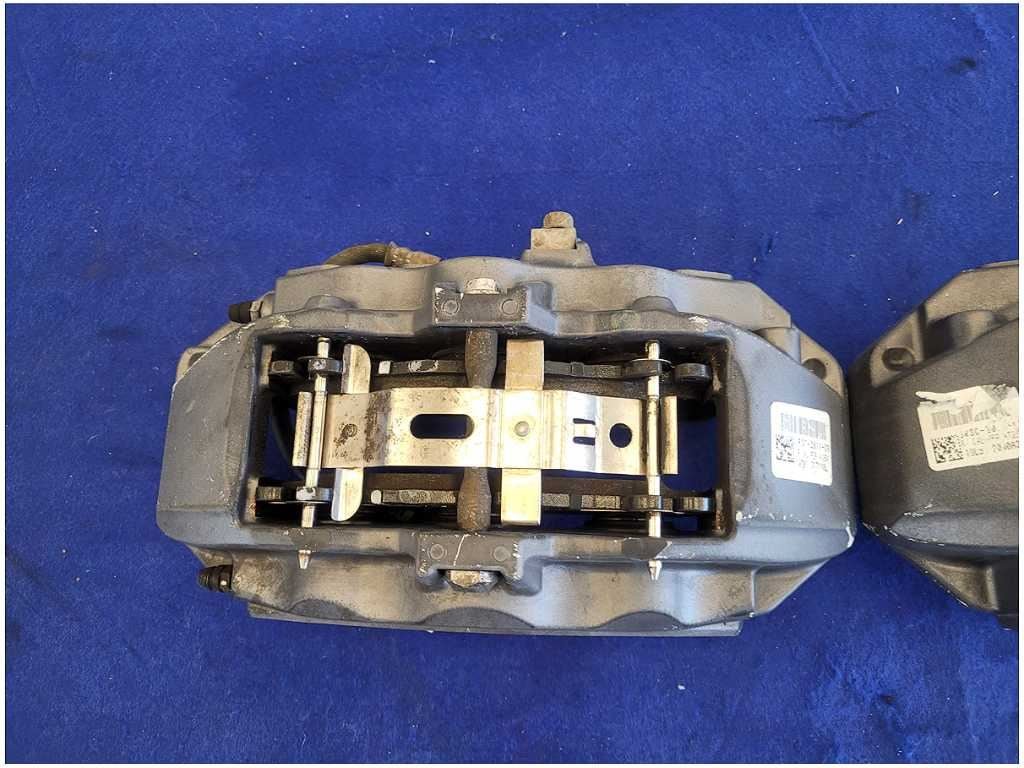 2015 - 2023 Ford Mustang GT S550 Pair Front Brembo Brake Calipers Pads Hoses 2766 - The Parts Farm