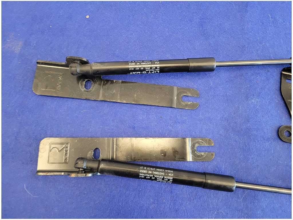 2015 - 2023 Ford Mustang GT S550 Pair Hood Hinges Struts 2768 - The Parts Farm