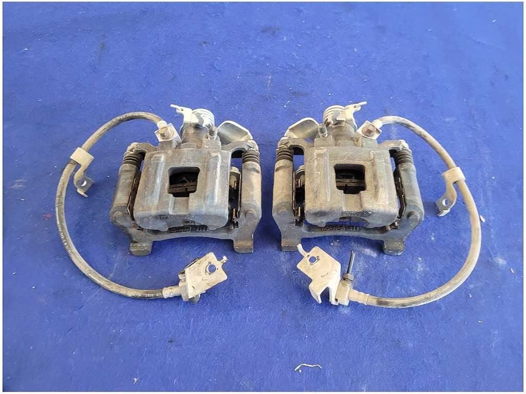 2015 - 2023 Ford Mustang GT S550 Pair Rear Brake Calipers Pads 2776 - The Parts Farm