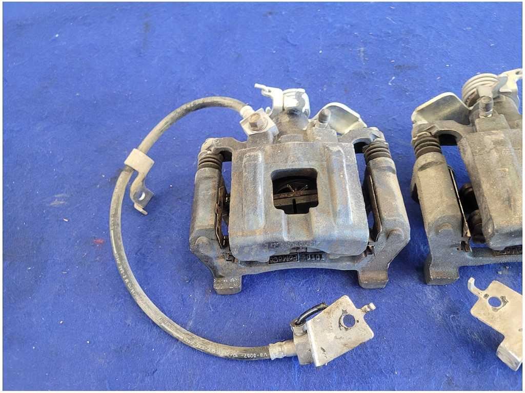 2015 - 2023 Ford Mustang GT S550 Pair Rear Brake Calipers Pads 2776 - The Parts Farm