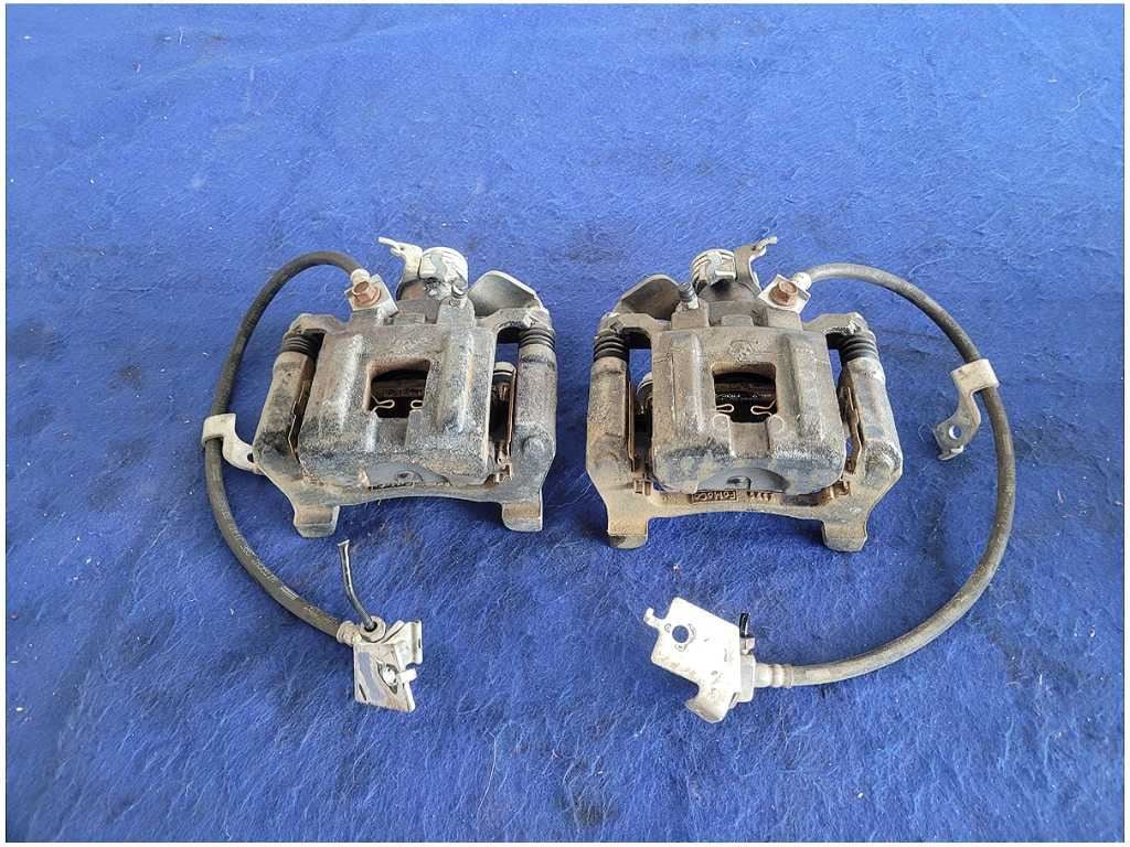 2015-2023 Ford Mustang GT S550 Pair Rear Brake Calipers Pads Lines 2888 - The Parts Farm