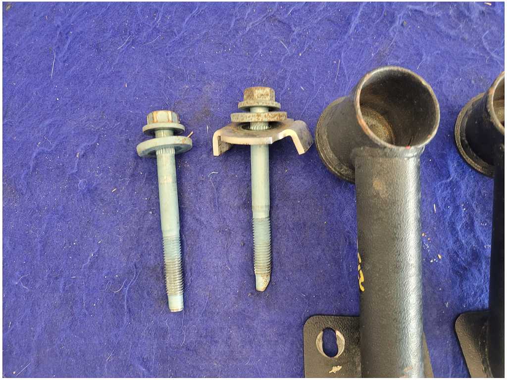 2015 - 2023 Ford Mustang GT S550 Pair Rear Lockout Cradle Braces 2752 - The Parts Farm