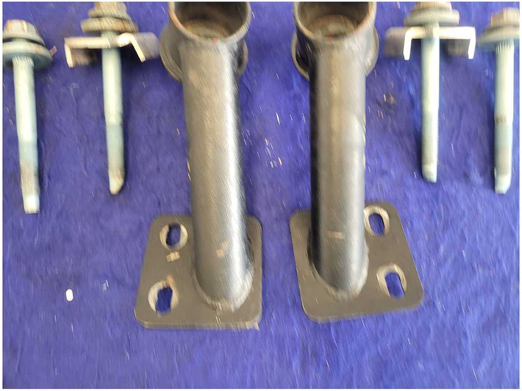 2015 - 2023 Ford Mustang GT S550 Pair Rear Lockout Cradle Braces 2752 - The Parts Farm