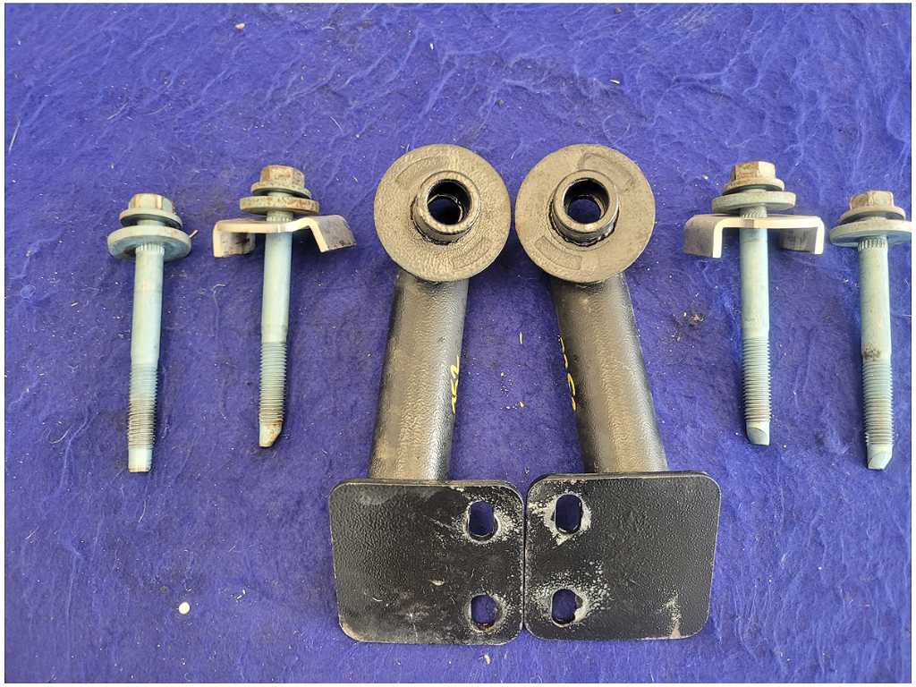 2015 - 2023 Ford Mustang GT S550 Pair Rear Lockout Cradle Braces 2752 - The Parts Farm