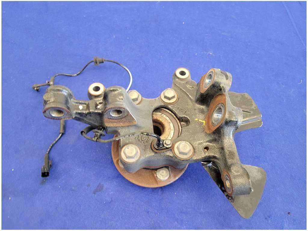 2015 - 2023 Ford Mustang GT S550 Passenger Front Spindle Knuckle PP Dust 2768 - The Parts Farm