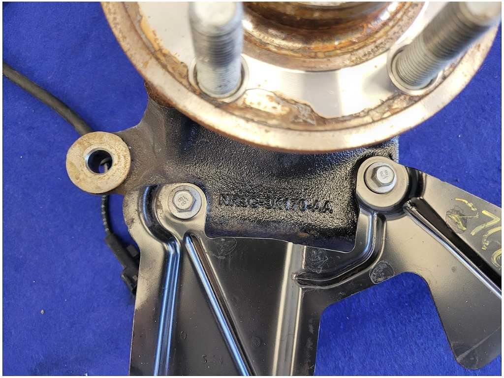 2015 - 2023 Ford Mustang GT S550 Passenger Front Spindle Knuckle PP Dust 2768 - The Parts Farm