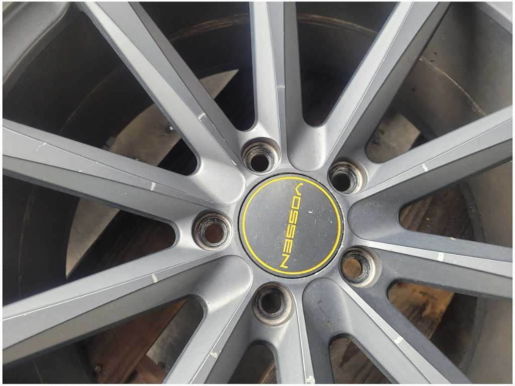 2015 - 2023 Ford Mustang GT S550 Vossen VVS CV1 20x10.5 Wheel Spoke *Scuffs* - The Parts Farm