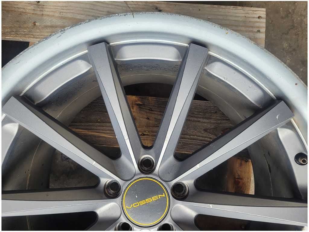 2015 - 2023 Ford Mustang GT S550 Vossen VVS CV1 20x10.5 Wheel Spoke *Scuffs* - The Parts Farm