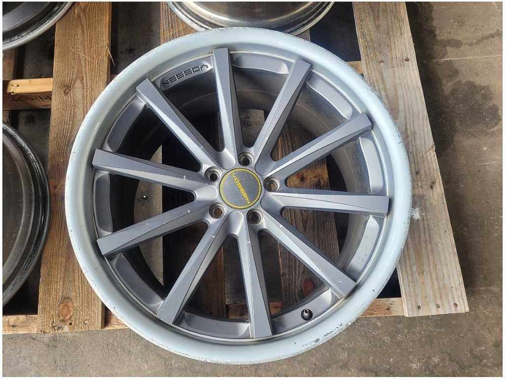 2015 - 2023 Ford Mustang GT S550 Vossen VVS CV1 20x10.5 Wheel Spoke *Scuffs* - The Parts Farm