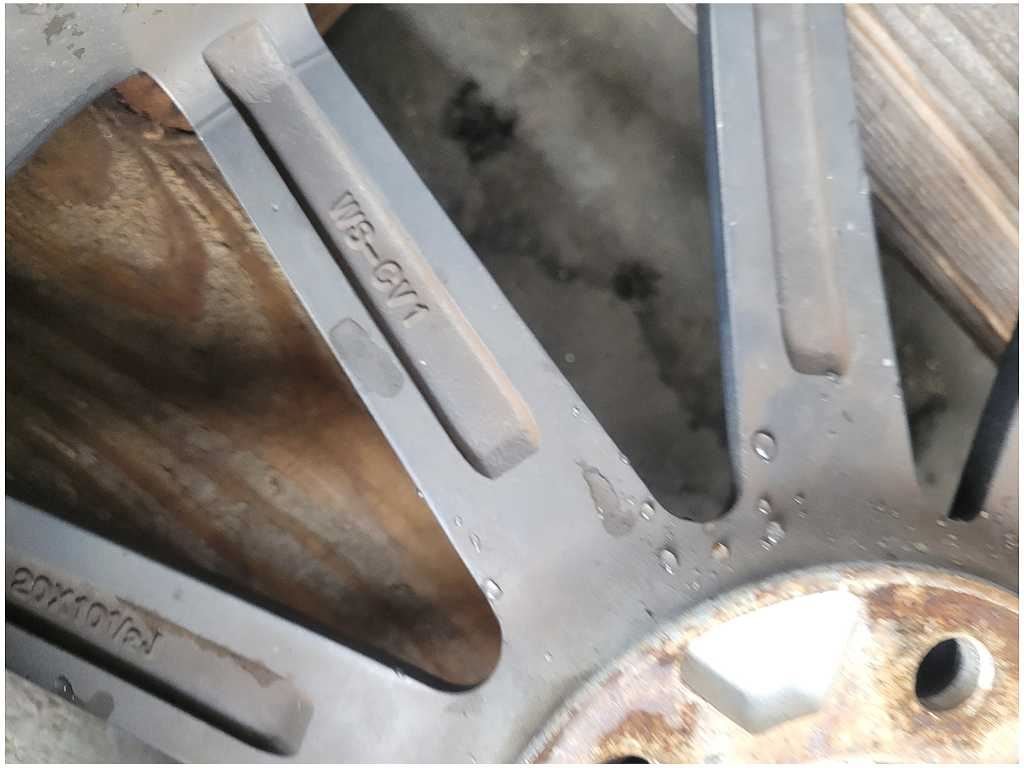 2015 - 2023 Ford Mustang GT S550 Vossen VVS CV1 20x10.5 Wheel Spoke *Scuffs* - The Parts Farm