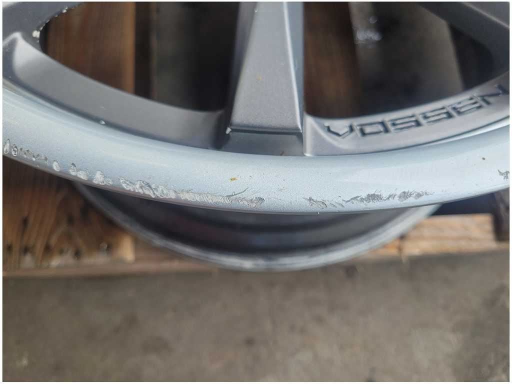 2015 - 2023 Ford Mustang GT S550 Vossen VVS CV1 20x10.5 Wheel Spoke *Scuffs* - The Parts Farm