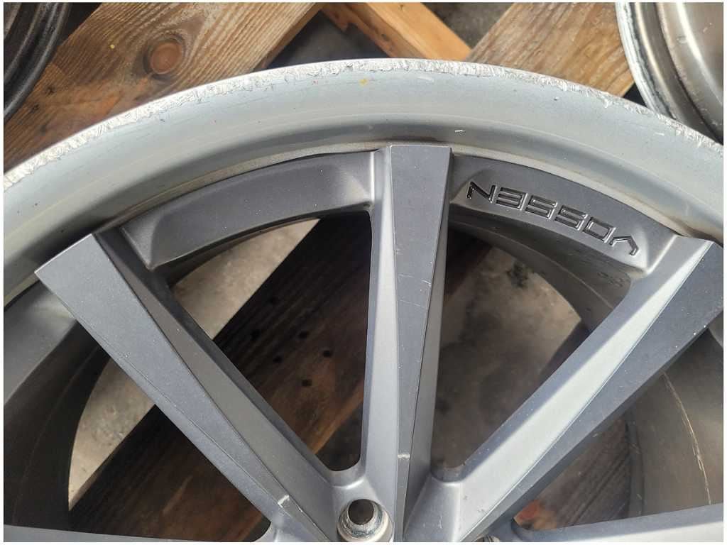 2015 - 2023 Ford Mustang GT S550 Vossen VVS CV1 20x10.5 Wheel Spoke *Scuffs* - The Parts Farm