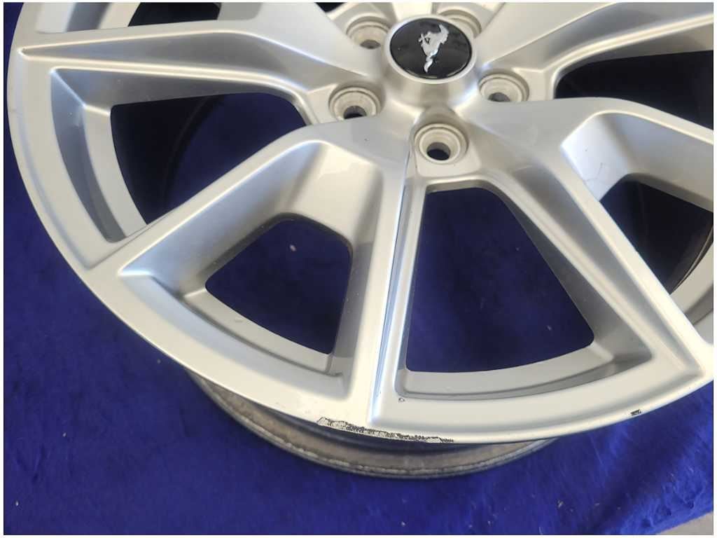 2015 - 2023 Ford Mustang GT S550 Wheel 19x8.5 Paint Spoke Rim *Scuffs* 2718 - The Parts Farm