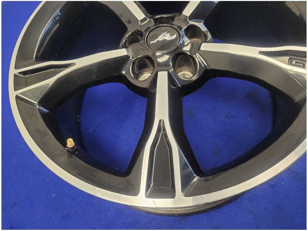 2015-2023 Ford Mustang GT S550 Wheel 19x8.5 Spoke Paint Rim *Scuffs* 2 ...