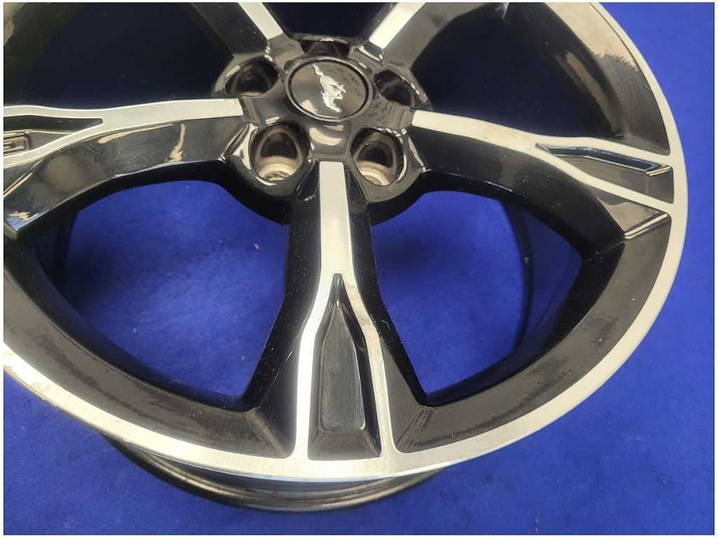 2015 - 2023 Ford Mustang GT S550 Wheel 19x8.5 Spoke Paint Rim *Scuffs* 2752 - The Parts Farm
