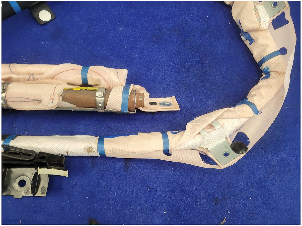 2015 Chevrolet Camaro SS Coupe Driver Roof Curtain Air Bag Upper 2758 - The Parts Farm