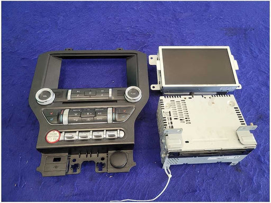 2015 Ford Mustang GT Radio Sync Navigation Receiver Info Screen Heat Cool 2718 - The Parts Farm