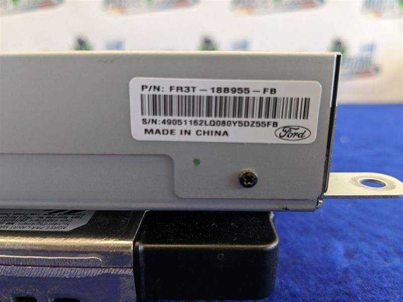 2015 Ford Mustang GT S550 Info - GPS - TV Screen Sync Radio Info Dash 2329 - The Parts Farm