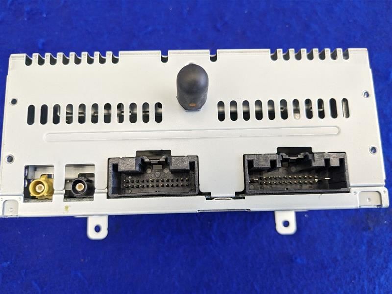 2015 Ford Mustang GT S550 Info - GPS - TV Screen Sync Radio Info Dash 2329 - The Parts Farm