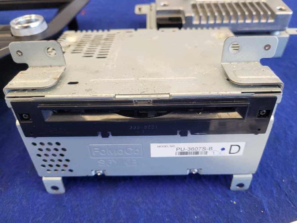 2015 Ford Mustang GT S550 Sync Receiver Nav Audio Radio Info Screen Heat 2778 - The Parts Farm