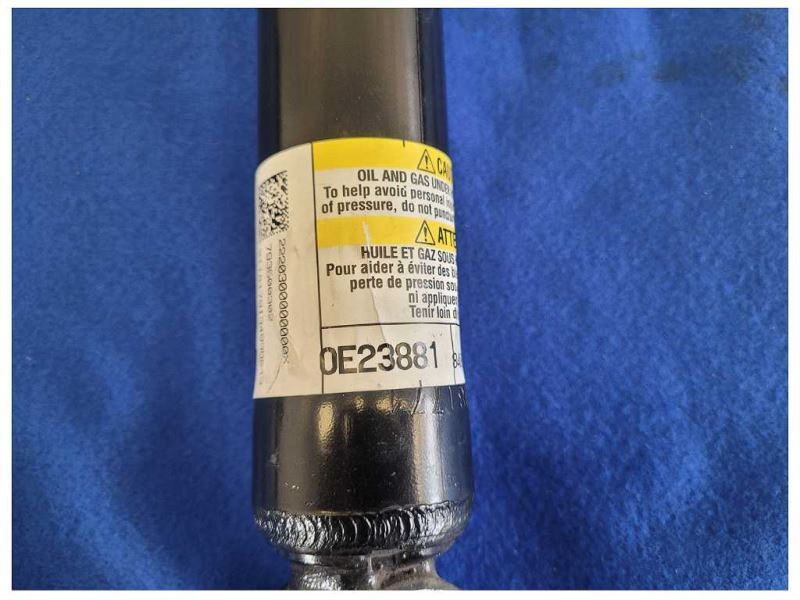 2016 - 2023 Chevrolet Camaro SS LT1 6.2L Passenger Rear Shock Suspension C124 - The Parts Farm