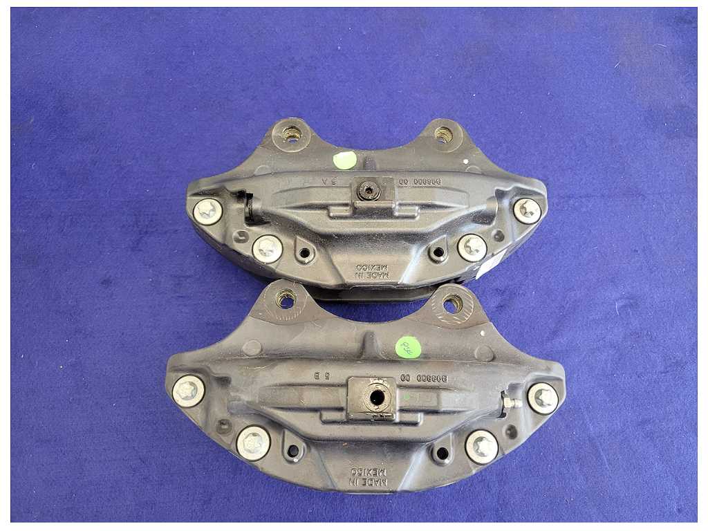 2016 - 2023 Chevrolet Camaro SS OEM NTO Brembo Front Brake Calipers Bare C62 - The Parts Farm