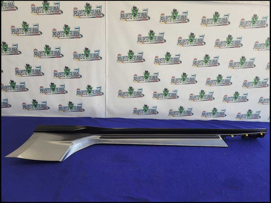 2016 - 2024 Chevrolet Camaro SS Driver Left Lower Rocker Panel Molding C43 - The Parts Farm