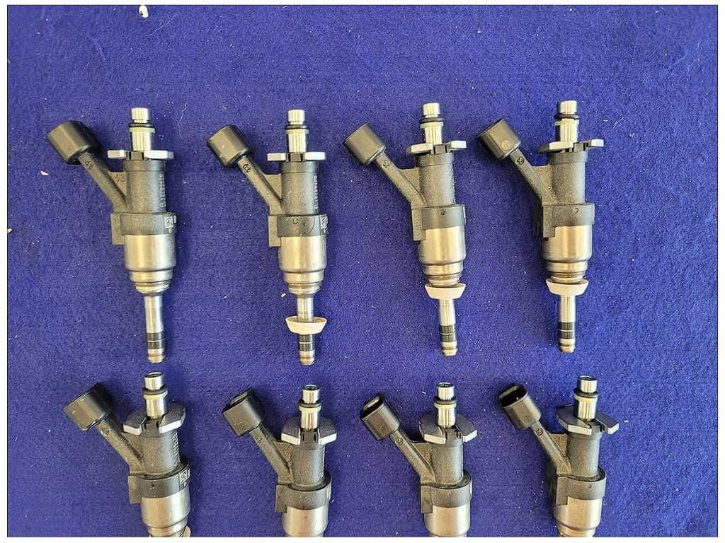 2016 - 2024 Chevrolet Camaro SS OEM NTO Stock Fuel Injectors 8 C43 - The Parts Farm