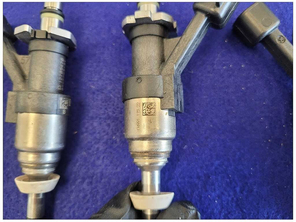 2016 - 2024 Chevrolet Camaro SS OEM NTO Stock Fuel Injectors 8 C43 - The Parts Farm