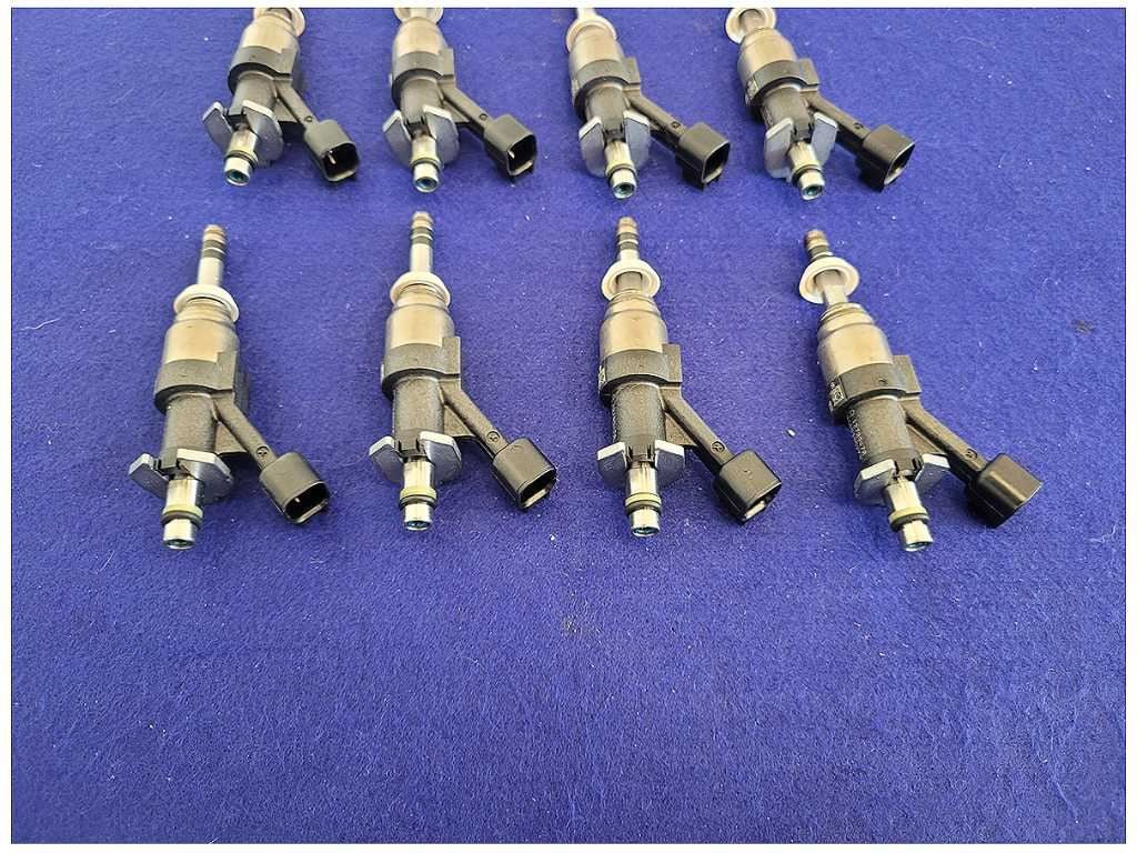 2016 - 2024 Chevrolet Camaro SS OEM NTO Stock Fuel Injectors 8 C43 - The Parts Farm