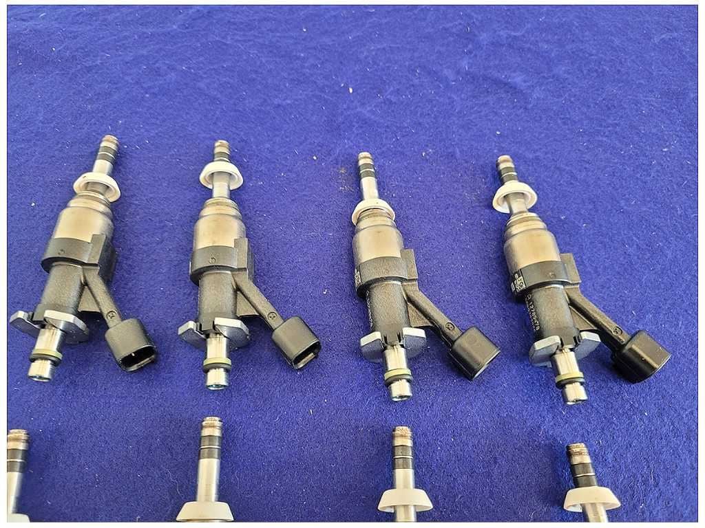 2016 - 2024 Chevrolet Camaro SS OEM NTO Stock Fuel Injectors 8 C43 - The Parts Farm