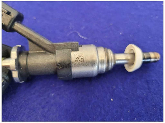 2016-2024 Chevrolet Camaro SS OEM NTO Stock Fuel Injectors 8 C43