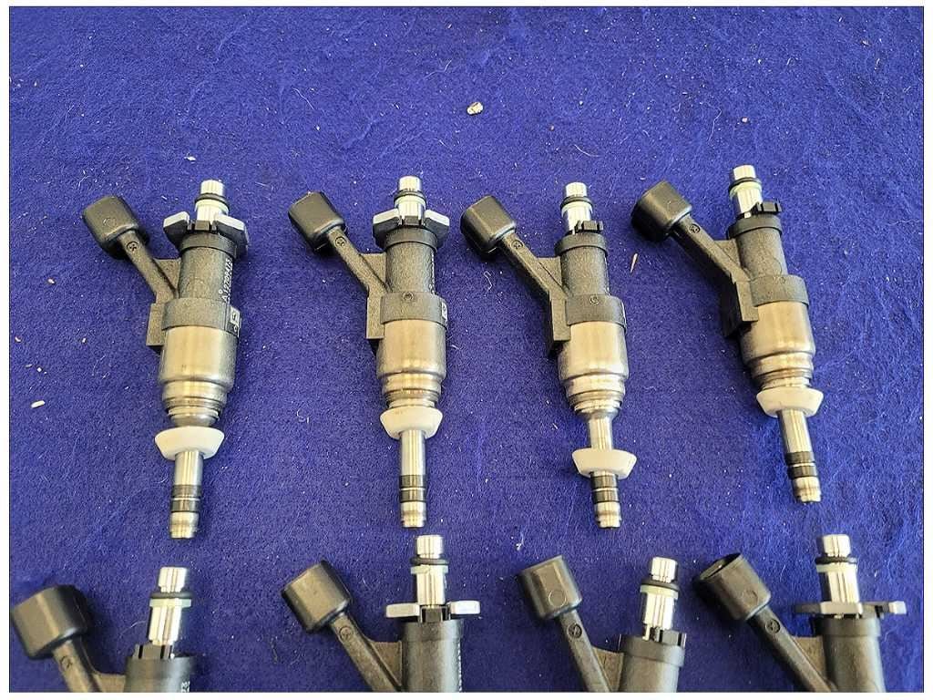 2016 - 2024 Chevrolet Camaro SS OEM NTO Stock Fuel Injectors 8 C43 - The Parts Farm