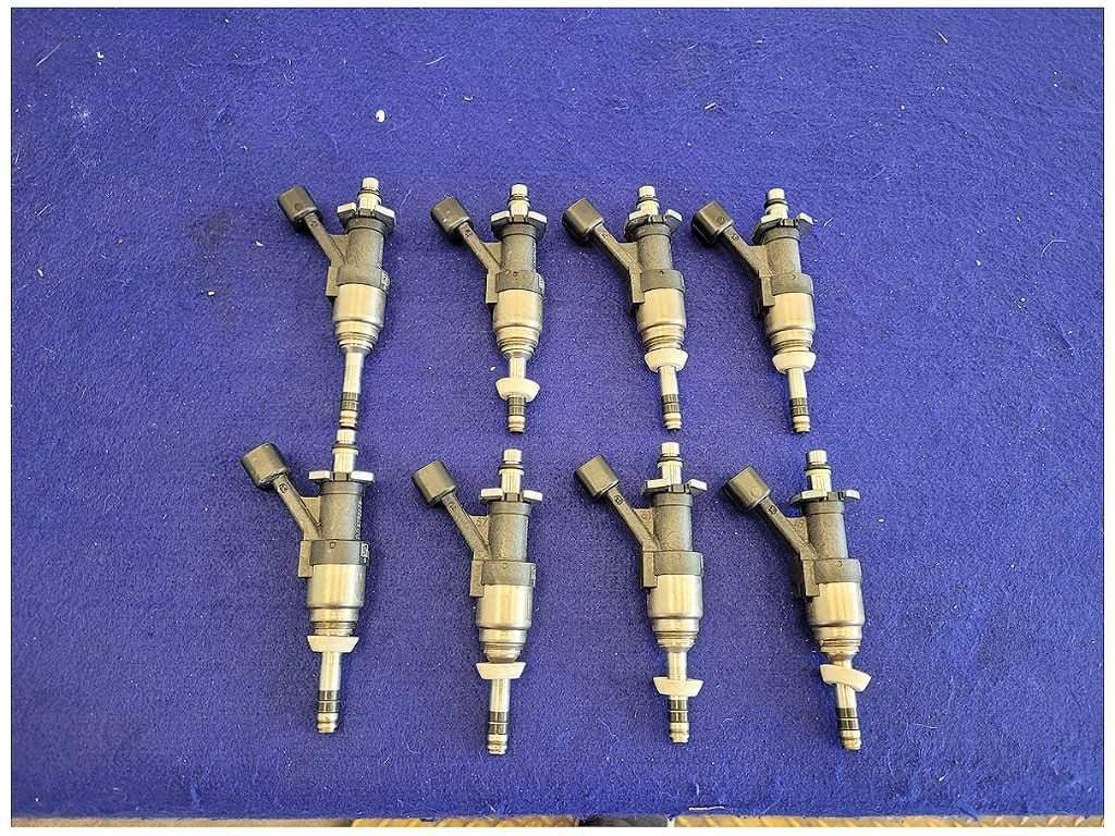 2016 - 2024 Chevrolet Camaro SS OEM NTO Stock Fuel Injectors 8 C43 - The Parts Farm
