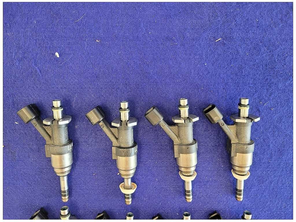 2016 - 2024 Chevrolet Camaro SS OEM NTO Stock Fuel Injectors 8 C43 - The Parts Farm