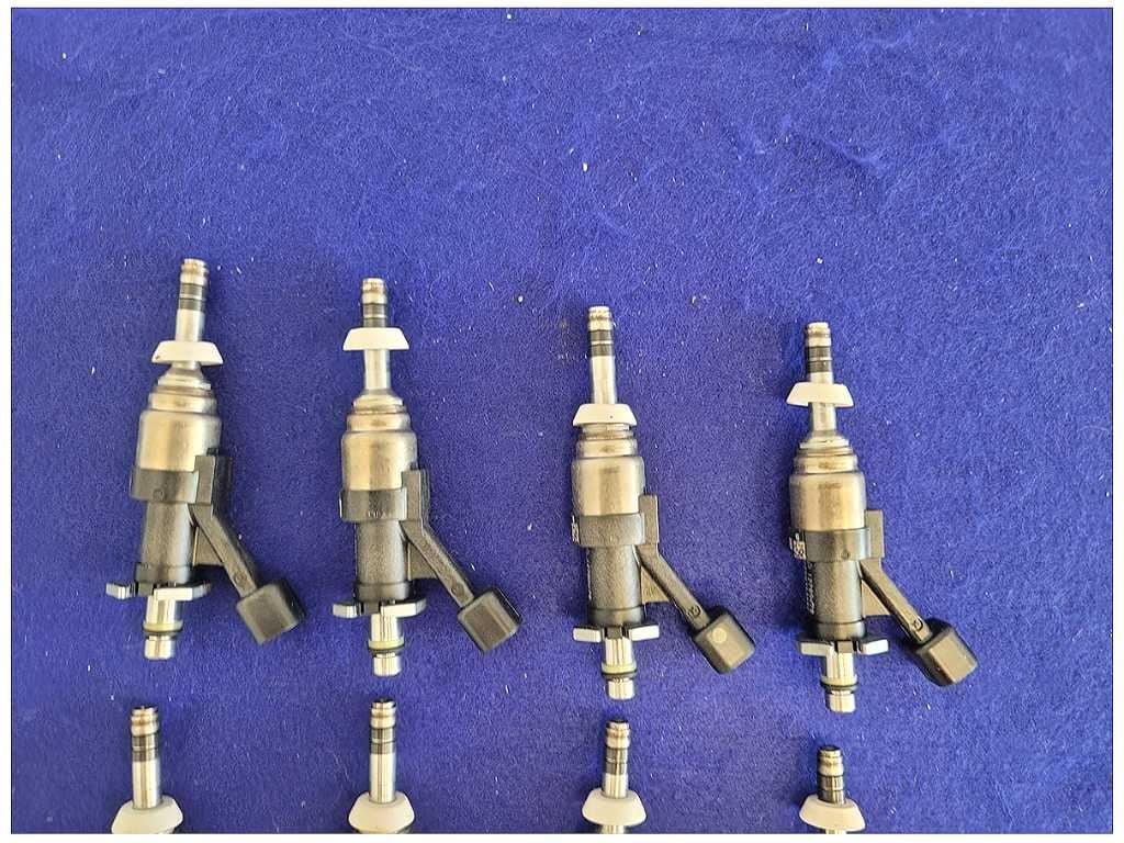 2016 - 2024 Chevrolet Camaro SS OEM NTO Stock Fuel Injectors 8 C43 - The Parts Farm