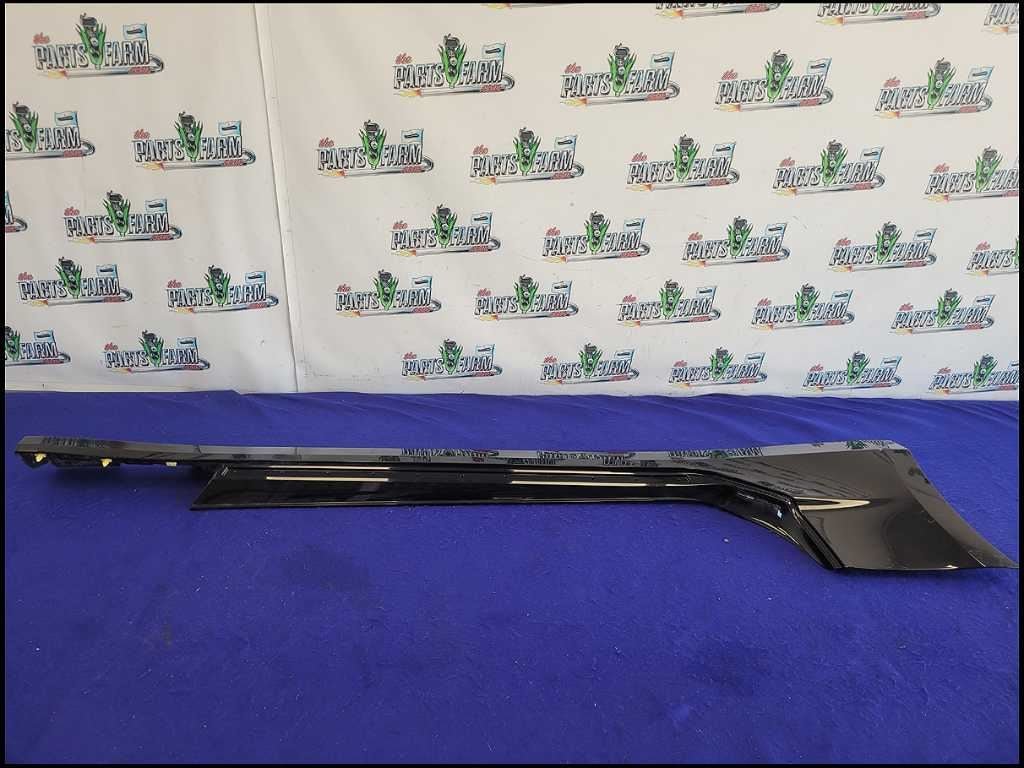 2016 - 2024 Chevrolet Camaro SS Passenger Lower Rocker Panel Molding C43 - The Parts Farm