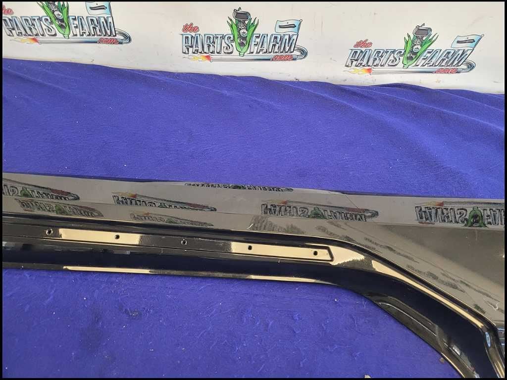 2016 - 2024 Chevrolet Camaro SS Passenger Lower Rocker Panel Molding C43 - The Parts Farm