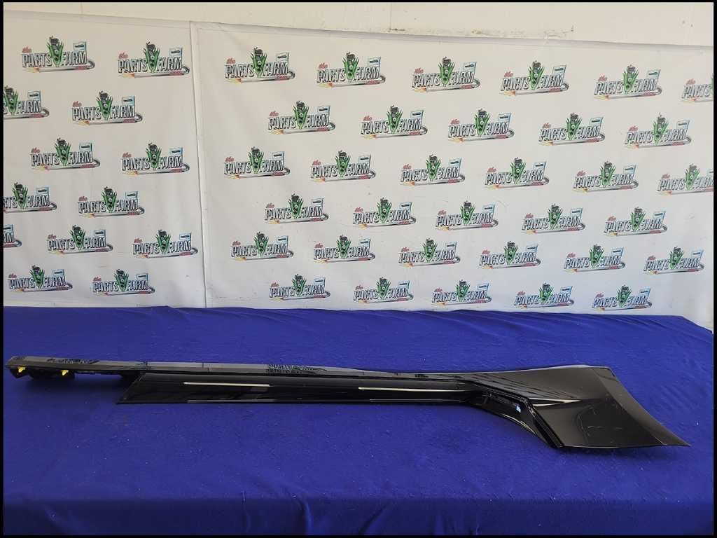 2016 - 2024 Chevrolet Camaro SS Passenger Lower Rocker Panel Molding C43 - The Parts Farm
