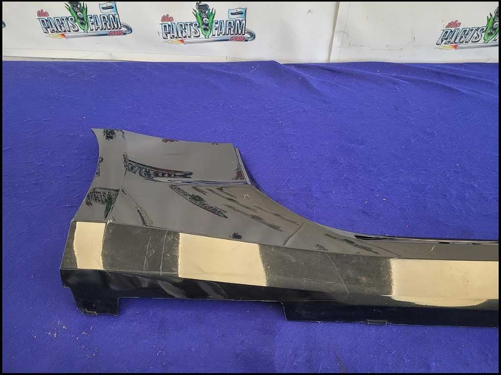 2016 - 2024 Chevrolet Camaro SS Passenger Lower Rocker Panel Molding C43 - The Parts Farm