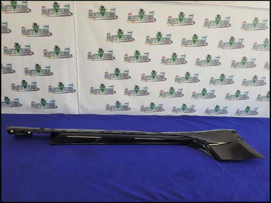 2016 - 2024 Chevrolet Camaro SS Passenger Lower Rocker Panel Molding C43 - The Parts Farm